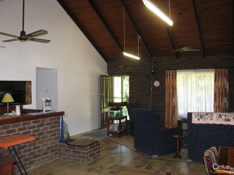 2 Heathwood Court, Hampden QLD 4741