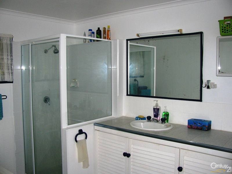 2 Heathwood Court, Hampden QLD 4741