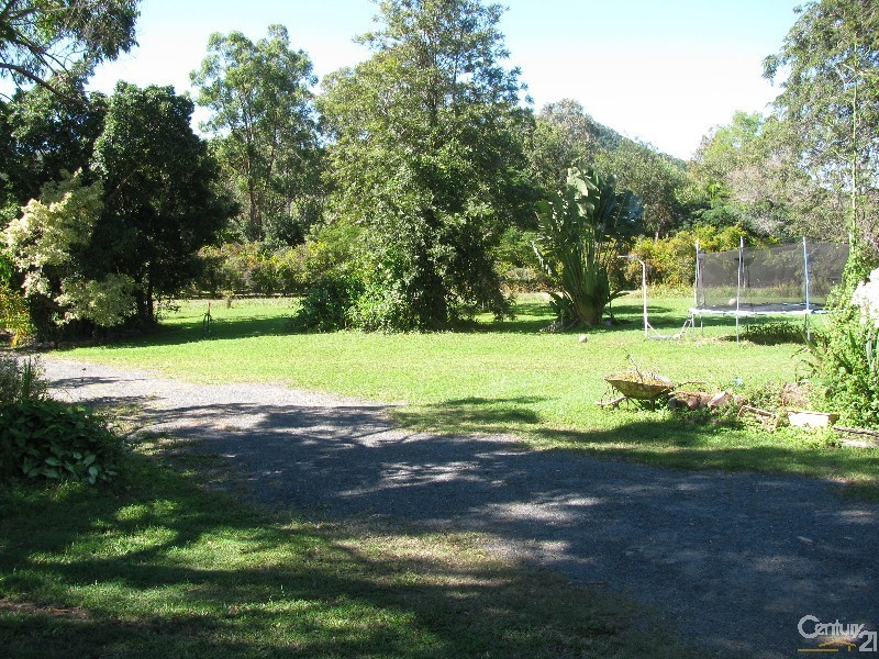 2 Heathwood Court, Hampden QLD 4741