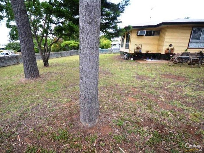 1 Elliot Street, Moranbah QLD 4744