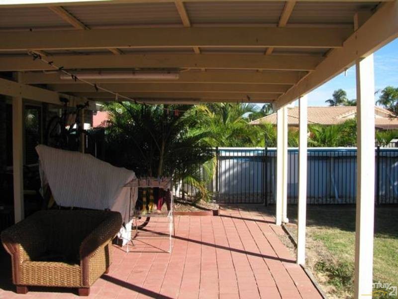 2 Clipper Court, Bucasia QLD 4750