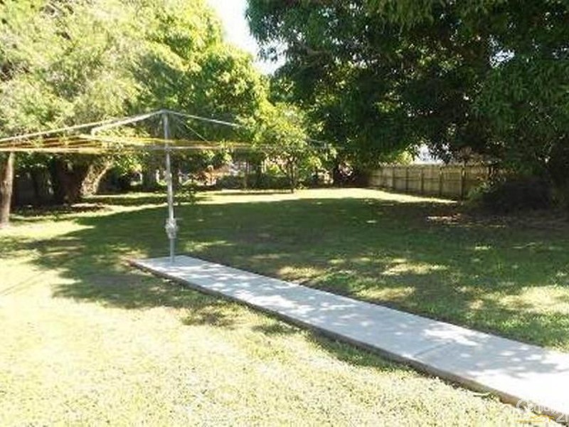 20 English Street, South Mackay QLD 4740