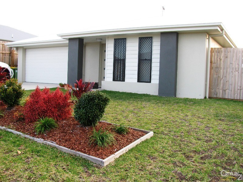 12 Hawkins Street, Bucasia QLD 4750