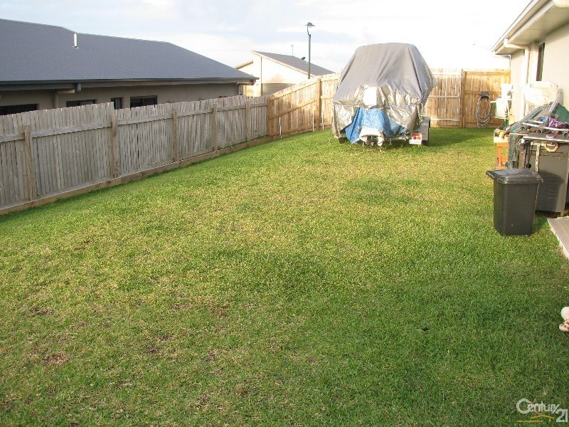 12 Hawkins Street, Bucasia QLD 4750