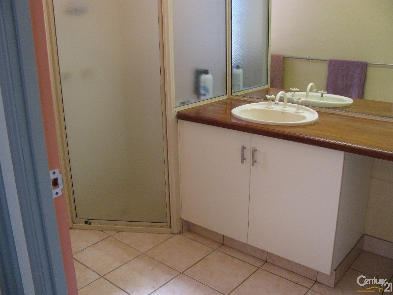 12 Stott Street, Bucasia QLD 4750