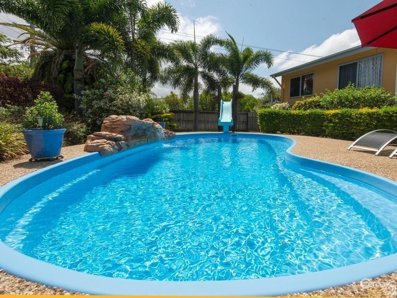 17 Seacove Court, Eimeo QLD 4740