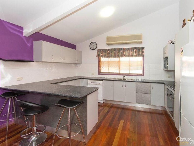 17 Seacove Court, Eimeo QLD 4740