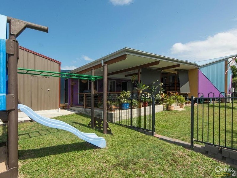17 Seacove Court, Eimeo QLD 4740