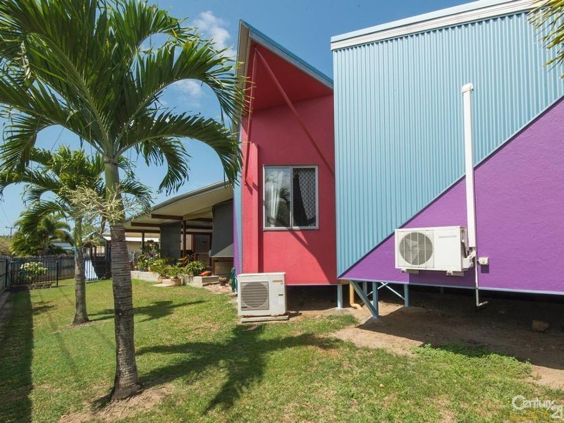 17 Seacove Court, Eimeo QLD 4740