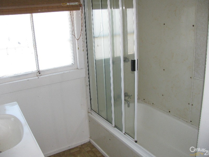 4 Gardiner Street, West Mackay QLD 4740