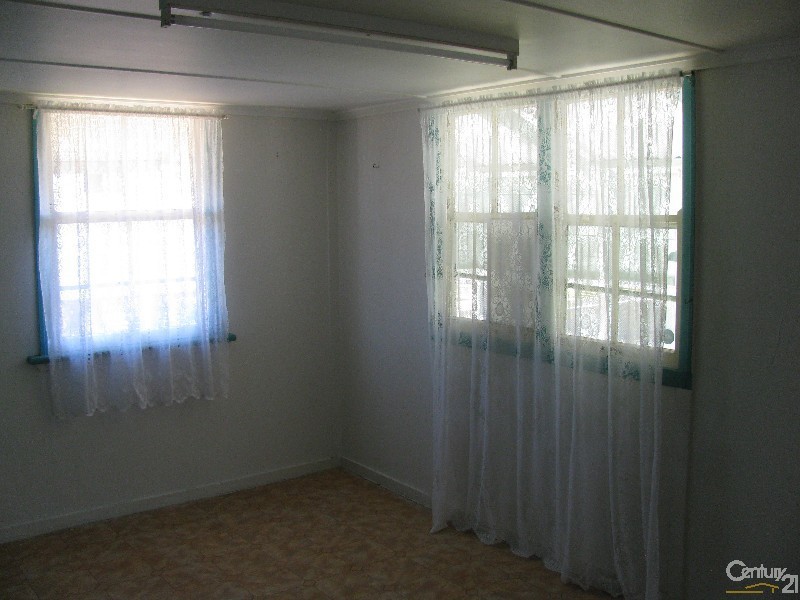 4 Gardiner Street, West Mackay QLD 4740