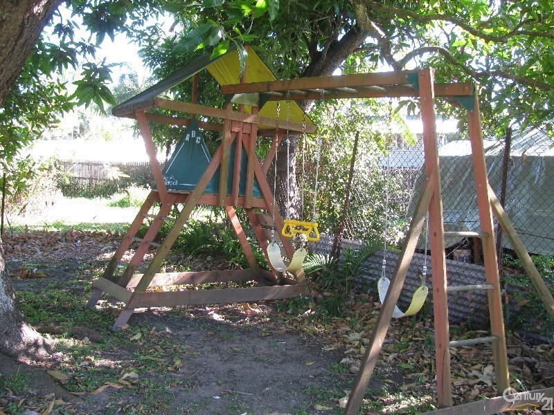 4 Gardiner Street, West Mackay QLD 4740