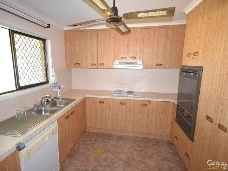 6 Hill End Road, Glenella QLD 4740