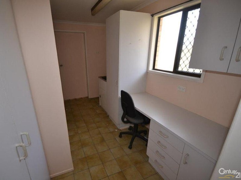 6 Hill End Road, Glenella QLD 4740