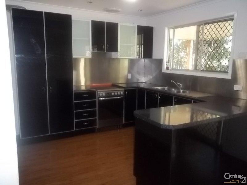 64 Yeates Street, Moranbah QLD 4744