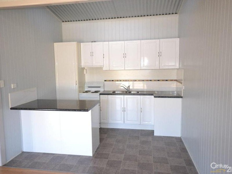 8 Denison Street, Nebo QLD 4742