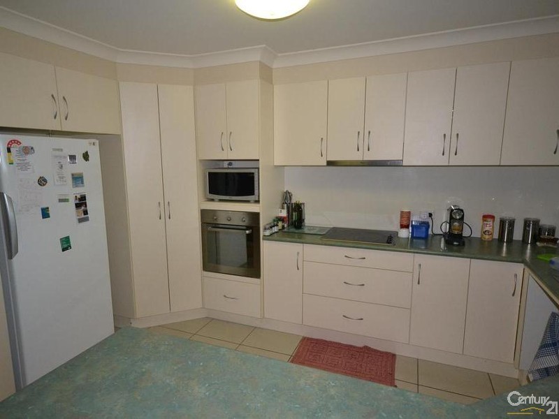 24 Anderson Court, Moranbah QLD 4744