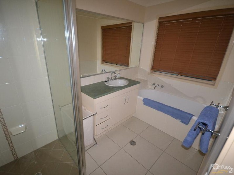 24 Anderson Court, Moranbah QLD 4744