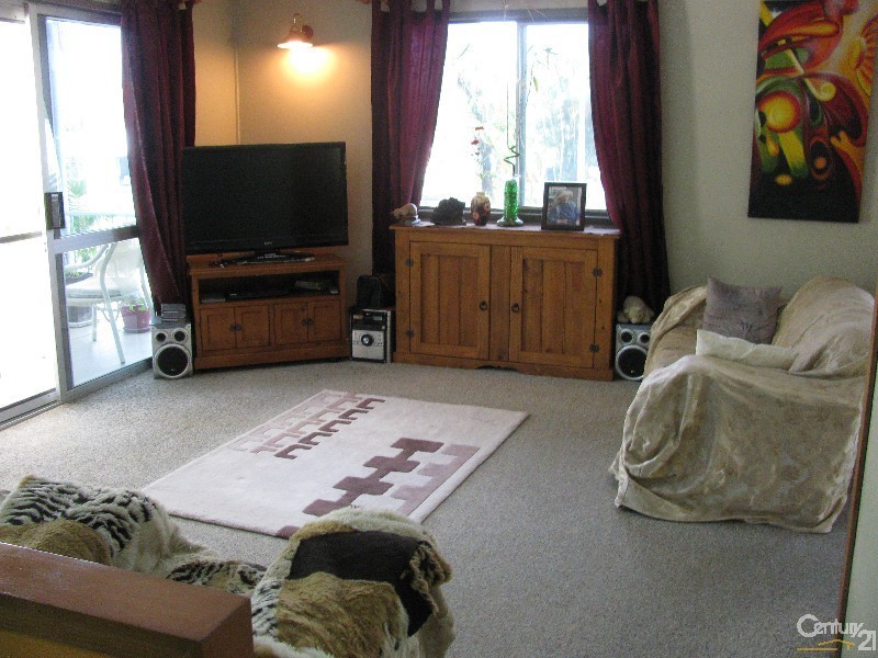 13 Hartog Street, Andergrove QLD 4740