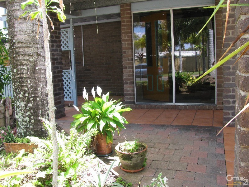 13 Hartog Street, Andergrove QLD 4740