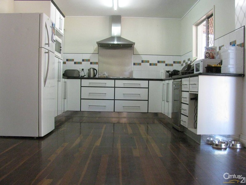 9 Upton Avenue, Andergrove QLD 4740