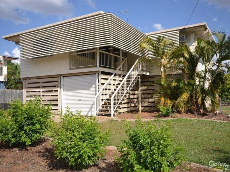 62 Jackson Avenue, Moranbah QLD 4744