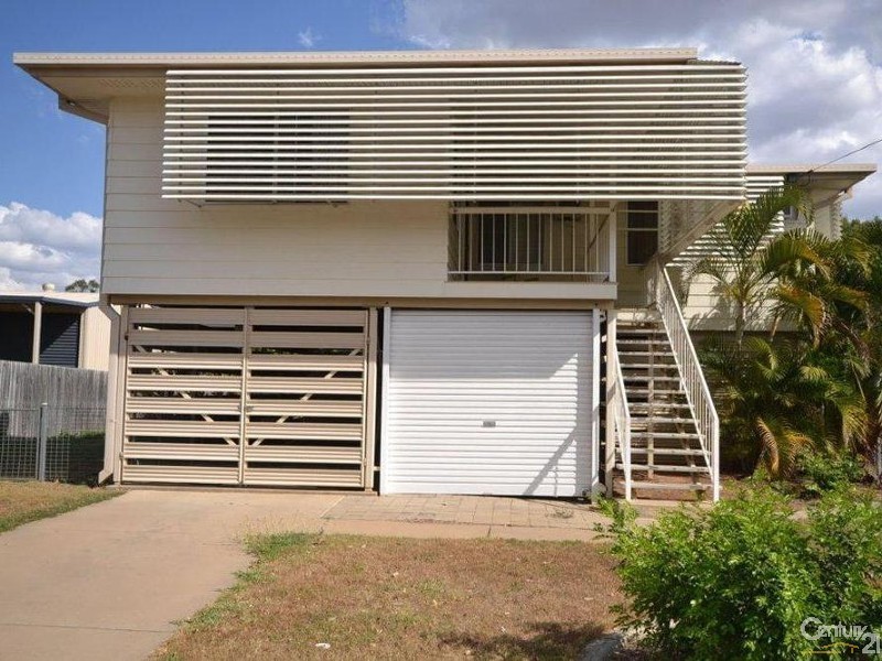 62 Jackson Avenue, Moranbah QLD 4744