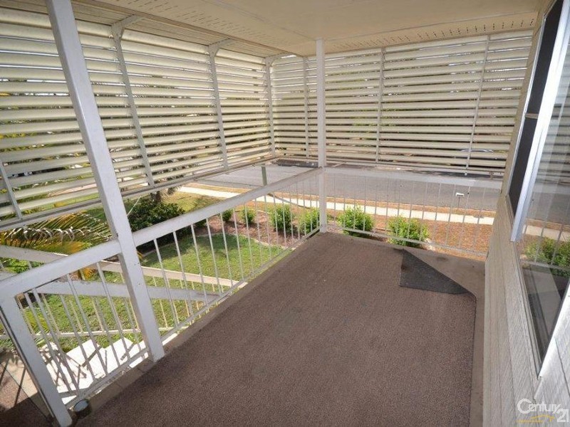 62 Jackson Avenue, Moranbah QLD 4744