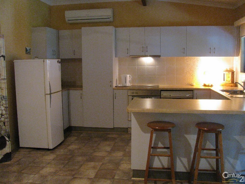 87 Waverley Street, Bucasia QLD 4750