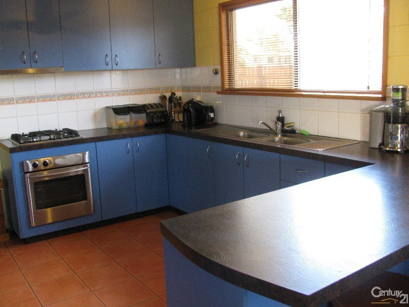 11 Hartog Street, Andergrove QLD 4740