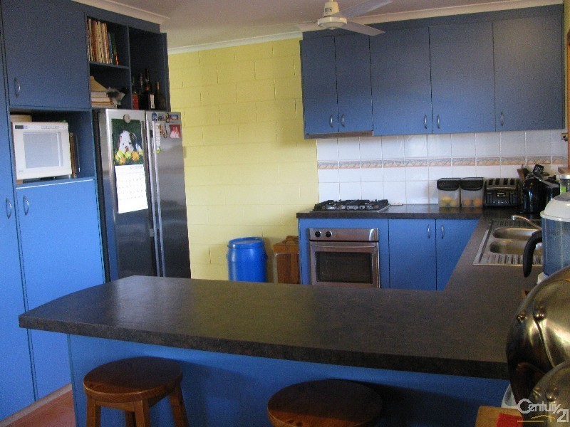 11 Hartog Street, Andergrove QLD 4740