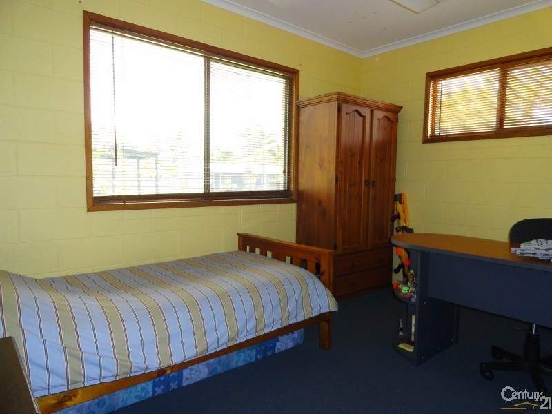 11 Hartog Street, Andergrove QLD 4740