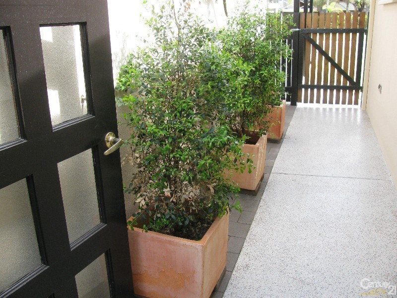 11 Hartog Street, Andergrove QLD 4740