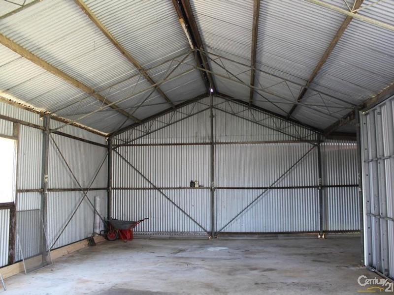 25914 Peak Downs Highway, Alexandra QLD 4740