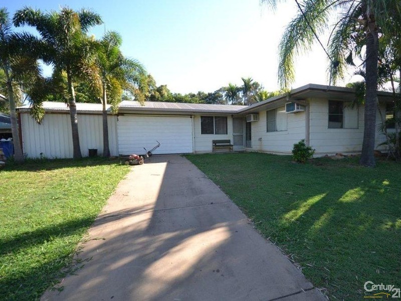 10 Maitland Street, Moranbah QLD 4744