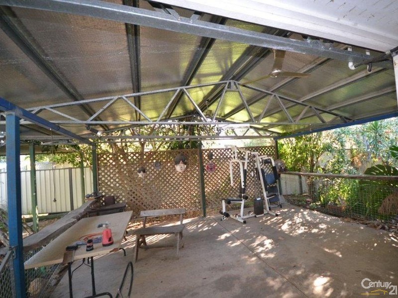 10 Maitland Street, Moranbah QLD 4744