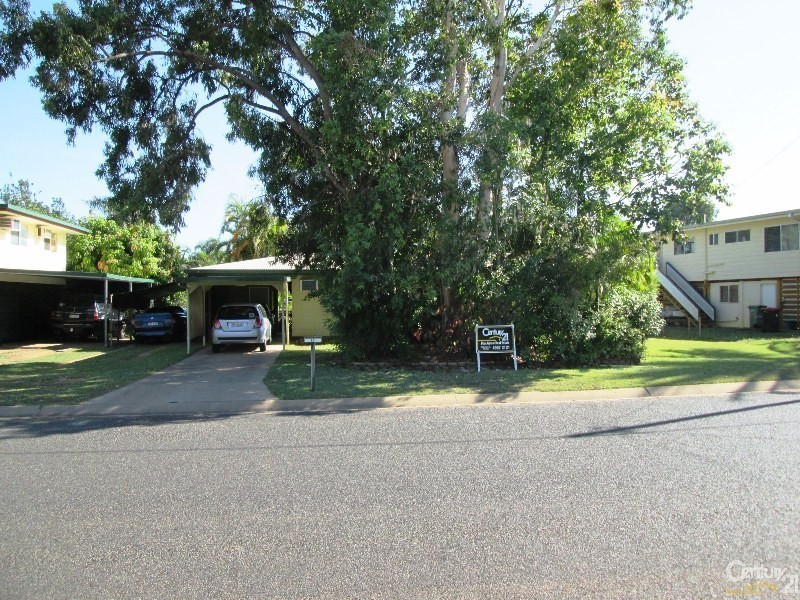 17  Shannon Drive, Moranbah QLD 4744