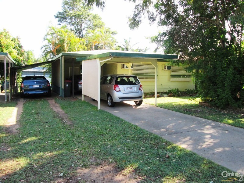 17  Shannon Drive, Moranbah QLD 4744