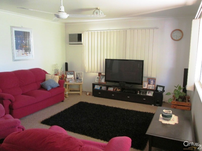 17  Shannon Drive, Moranbah QLD 4744