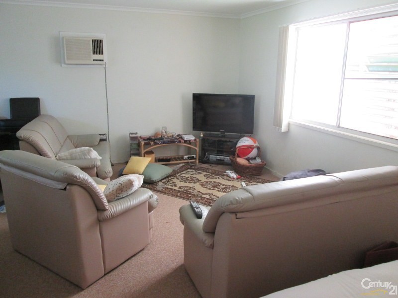 17  Shannon Drive, Moranbah QLD 4744