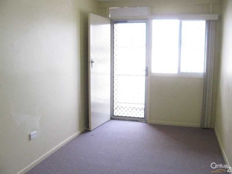 2/63  Milton Street, Mackay QLD 4740