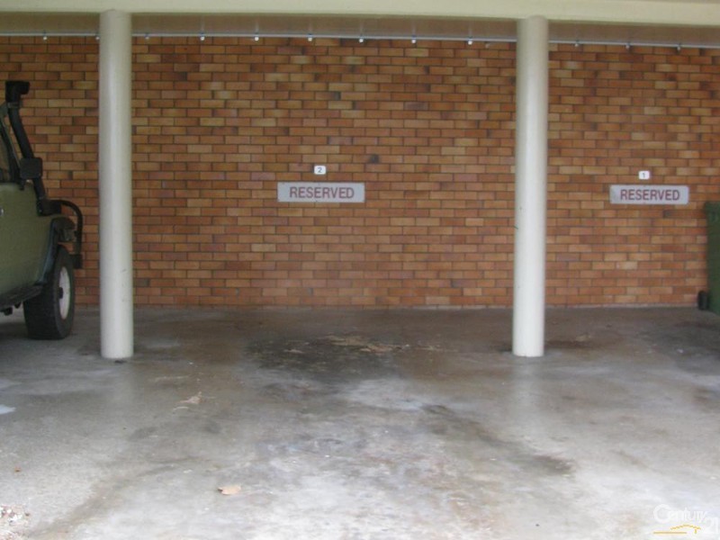 2/63  Milton Street, Mackay QLD 4740