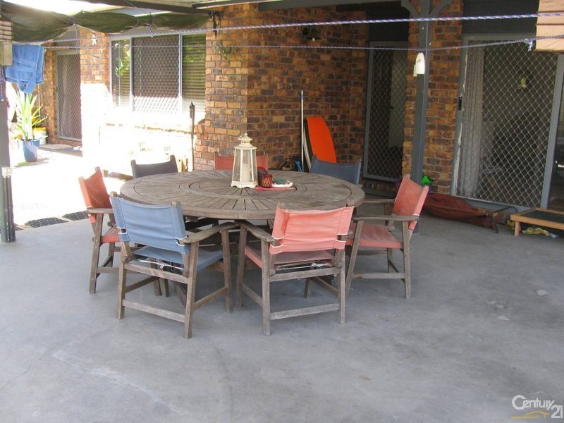 61 Amhurst Street, Slade Point QLD 4740