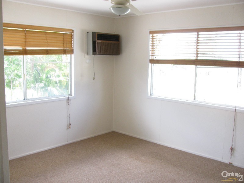 8 Gerrard Street, Dysart QLD 4745