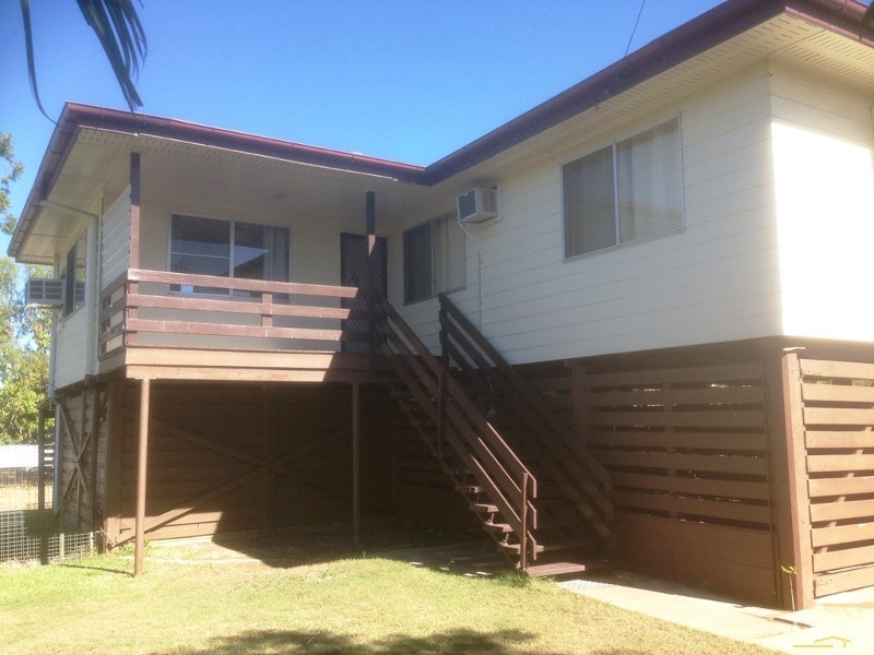 10 Eales Street, Dysart QLD 4745