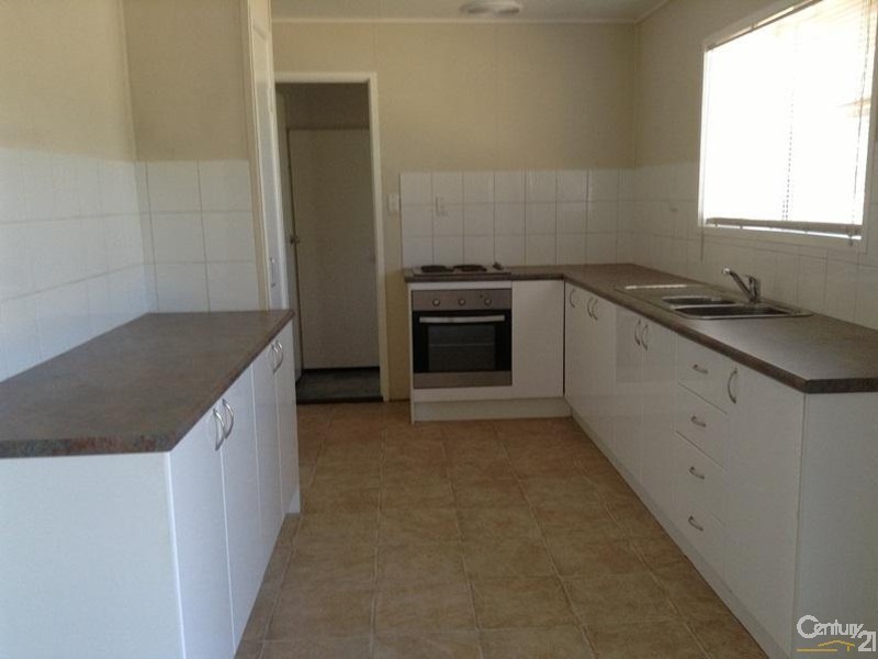 1 Scott Street, Dysart QLD 4745