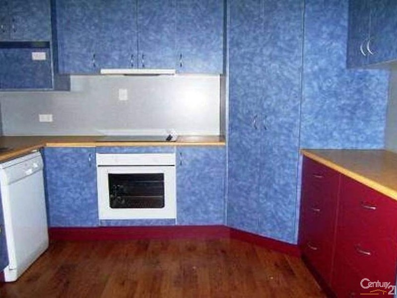 6 Donovan Crescent, Dysart QLD 4745