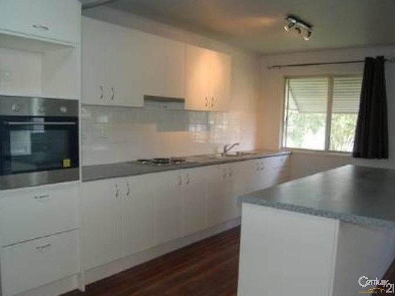 21 Edgerley Street, Dysart QLD 4745