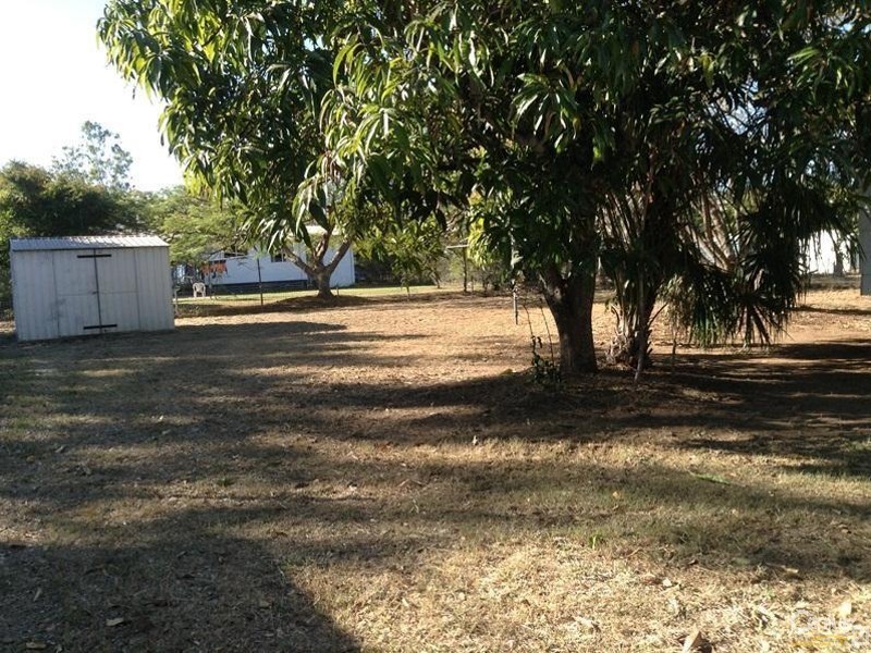 3 Middle Crescent, Dysart QLD 4745