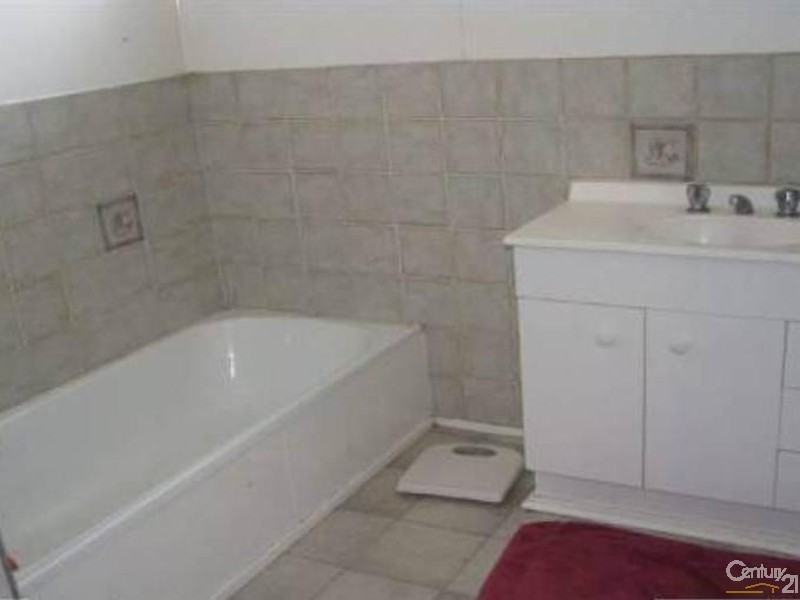 22 Hannah Crescent, Dysart QLD 4745